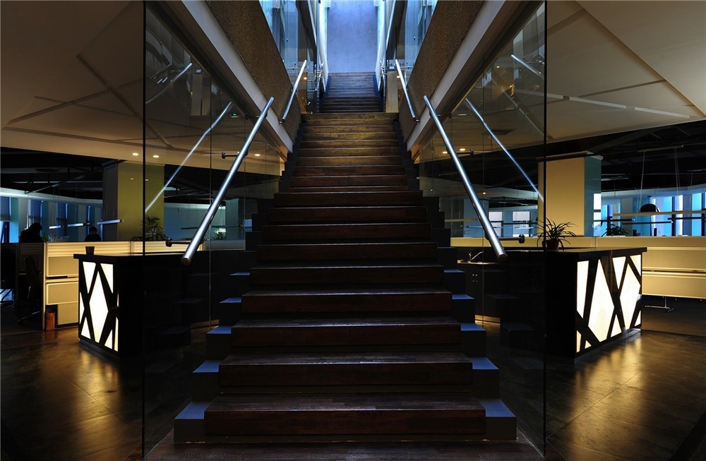 利恩總部辦公大樓室內(nèi)設(shè)計(jì)