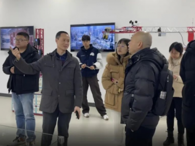 利恩設(shè)計(jì)智能建造團(tuán)隊(duì)、興遠(yuǎn)建設(shè)赴嘉興學(xué)院智能建造實(shí)訓(xùn)中心學(xué)習(xí)交流
